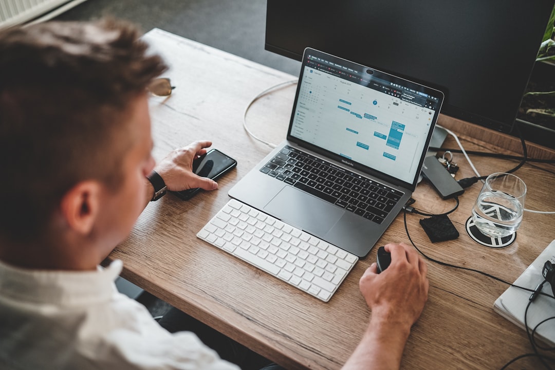 Criterios esenciales para elegir el mejor sitio de análisis empresarial