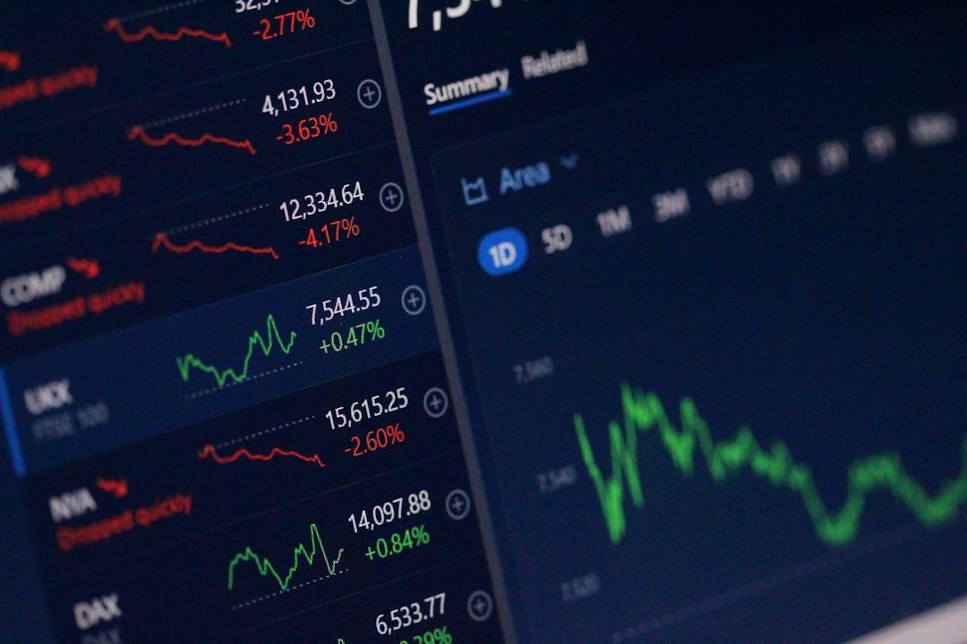 Qué significa estar bien informado en economía y negocios