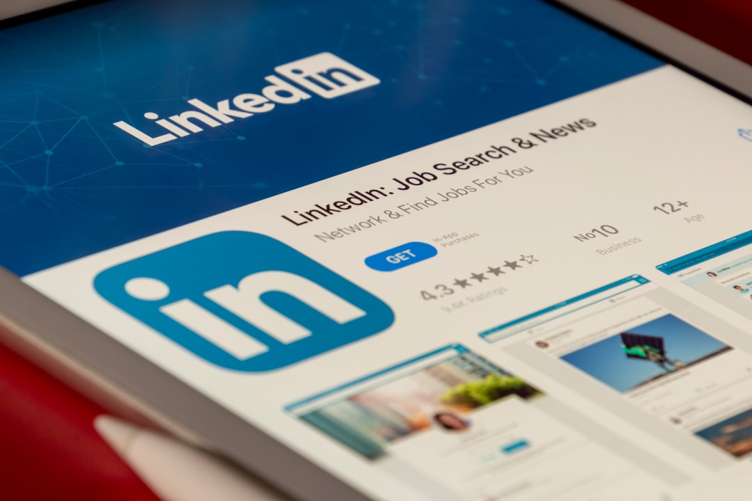 LinkedIn vs Facebook para Empresas: La Comparativa Definitiva